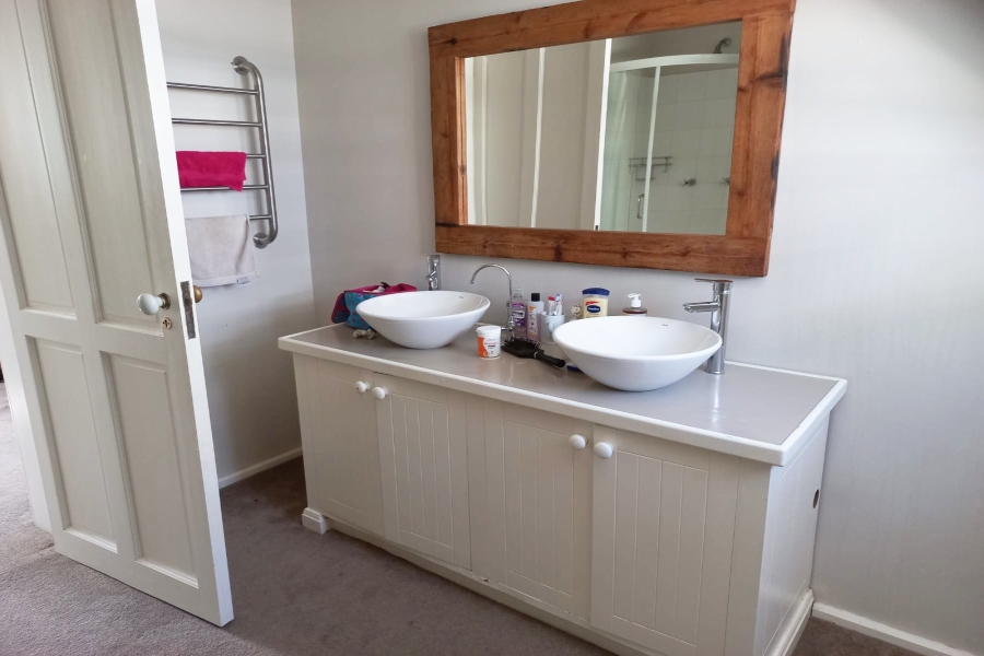 To Let 2 Bedroom Property for Rent in Hermanus Rural Western Cape